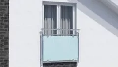 Französischer Balkon Glasgeländer